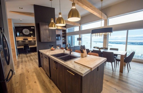 Les Eboulements Ski Chalet | Villa Bella 209: Views, Hot Tub & Private Elevator