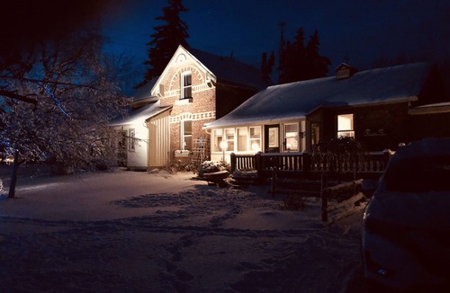 Duntroon House | Village Gemnn