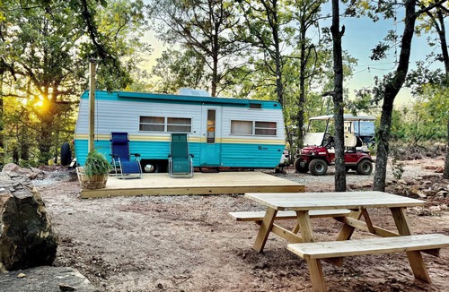 Osage County House | Vintage Camping at Keystone Lake: Boat Rental, Hiking, Campfire, Serene Outdoors
