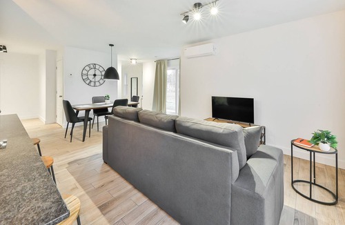 Sainte-Anne-des-Plaines Apartment | Vrbo Property