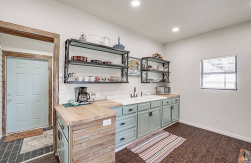 Jacksboro House | Walk to Historic Square: Jacksboro Home w/Yard