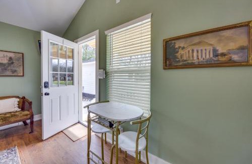 Jefferson House | Walk to Museums: Art Deco Cottage in Jefferson