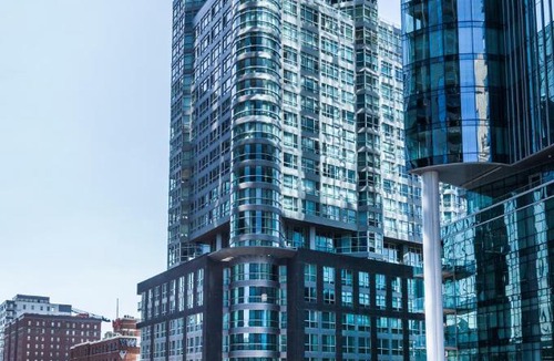 Downtown Montreal Hotel | Warwick Le Crystal - Montréal