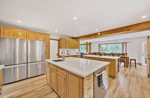 Washago Villa | Waterfront 10BR Retreat on 7 Private Acres | Green River Villa | Sleeps 28–30