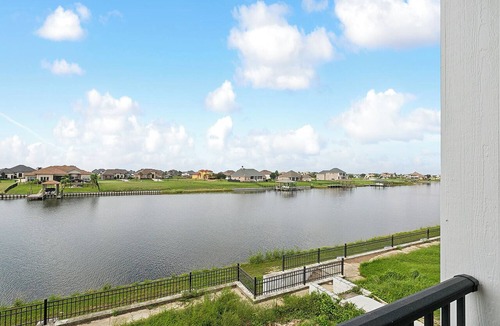 Slidell Condo | Waterfront 2-bedroom condo in Slidell
