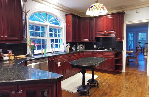 Hudson House | Waterfront 5 bedroom house heated pool one acre yard BBQ Pond