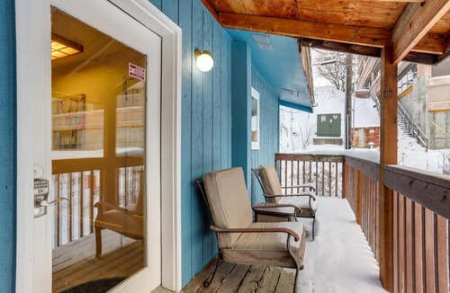 South Addition Apartment | Waterfront Apt, Walk to Town & Coastal Trail!