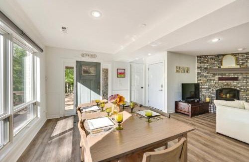 Sylvan Shores Apartment | Waterfront Beaver Lake Apt w/Deck