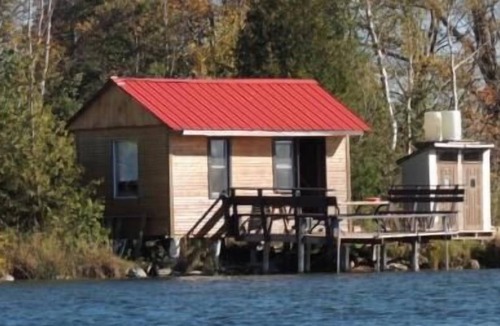 Glen Huron Cabin | Waterfront Cabin On Private Trout Lake