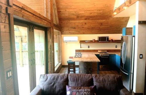 Plantersville House | Waterfront Cabin Retreat with Private Dock and Pool in Plantersville Texas