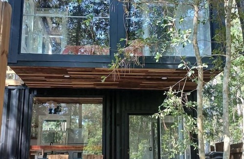 Waller House | Waterfront Container House