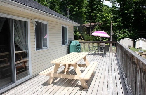 North Frontenac Cottage | Waterfront Cottage Rental with in North Frontenac, Ontario, Canada