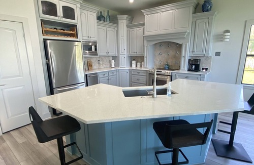 Enchanted Oaks House | Waterfront Dock + Newly Remodeled + Fire Pit/Patio