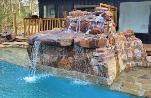 Plantersville House | Waterfront Getaway near Houston – Kayak & Fishing