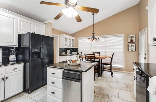 Mid America House | Waterfront, hot tub, dock with multi slips,pets OK