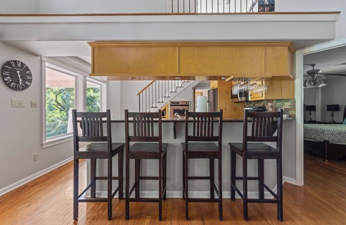 Jones Mills House | Waterfront Malvern Home w/Deck & Lake Access!