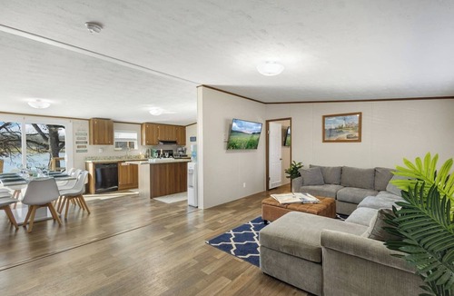 Seven Points House | Waterfront Oasis! Beautiful deck & dock. Swim/dogs