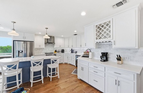 Graford House | Waterfront Retreat w/Dock + Hot Tub | Sleeps 18