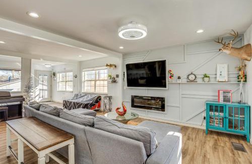 Quinlan House | Waterfront Retreat w/Dock on Lake Tawakoni!