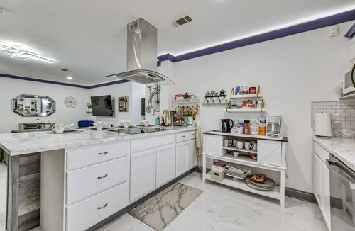 Slidell House | Waterfront Slidell Home w/Patio: 3 Mi to Beach!