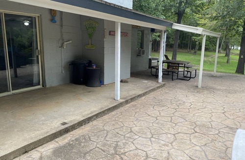 Longtown Cabin | Waterfront with Sandy Shores!