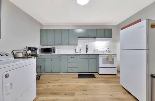 Wichita House | ~Welcome Extended Stay Travelers!~2BD/1.5 Bath~