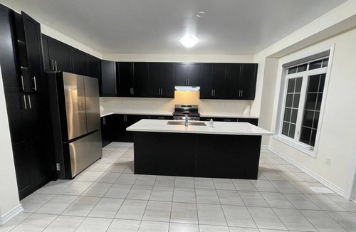 Mount Pleasant House | Welcome Home Away from Home ~6 Bed 3.5 Bath ~ Open Concept Kitchen-Living-Dining