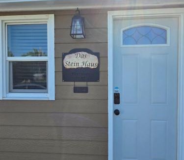 Liebenthal House | Welcome to Das Stein Haus!