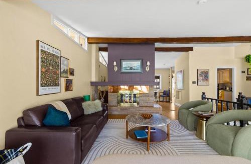West End House | West End 4BR Stay Patio BBQ Firepit WiFi Parking