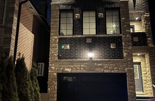 Keelesdale - Eglinton West House | West end guest house