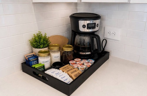 Sherman Apartment | West Sherman WorkerFriendly, Quiet, W/D, Pool+Gym