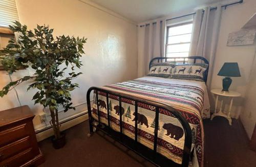 Bonesteel Hotel | Whetstone Bay Lodge
