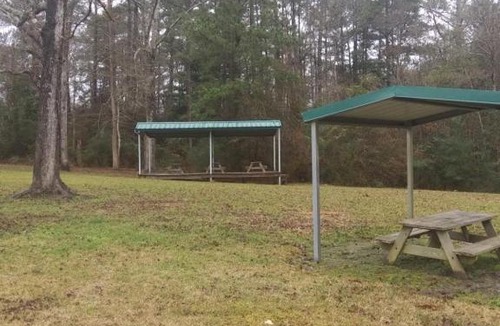 Newton Hotel | Whispering Creek Lodging & RV Resort