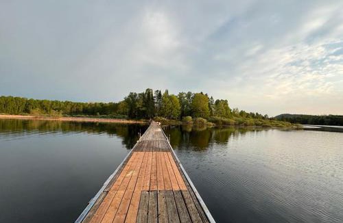 Notre-Dame-de-Pontmain House | Whispering pines cabin