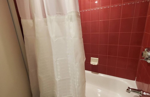 Mississauga Hotel | White Knight Motel