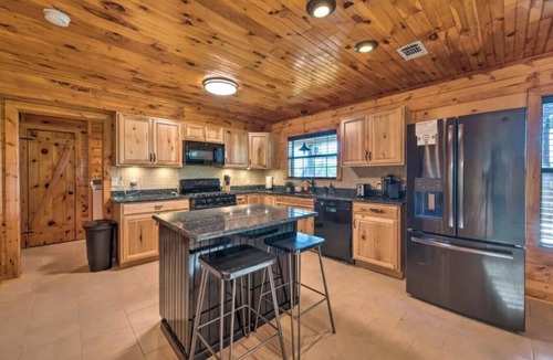 Broken Bow Cabin | Whits End Luxury Cabin