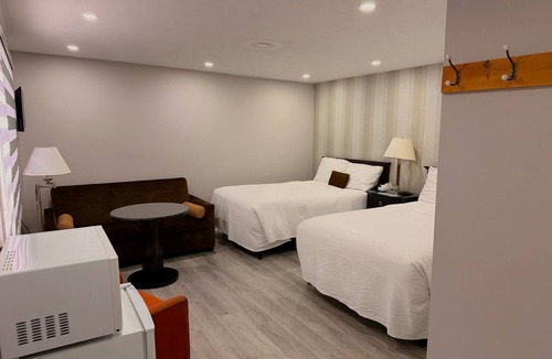 Wiarton Hotel | Wiarton willys inn