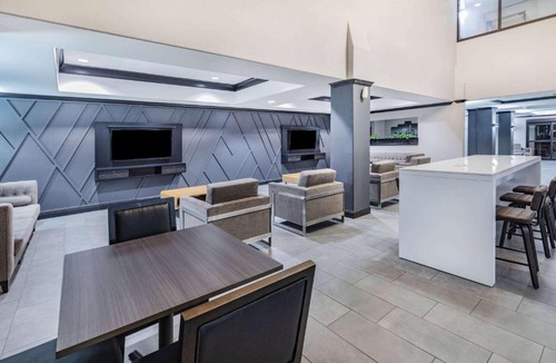 Aldine Hotel | Wingate by Wyndham Houston Bush Intercontinental Airport
