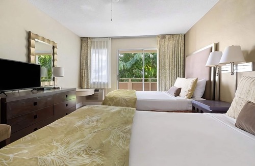 Wailua Hotel | Wonderful Stay! 4 Spacious Suites! Close to Beaches & Attractions | 3 Pools