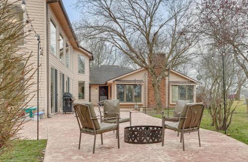 Spencerville House | Woodburn Group Getaway: Endless On-Site Fun!