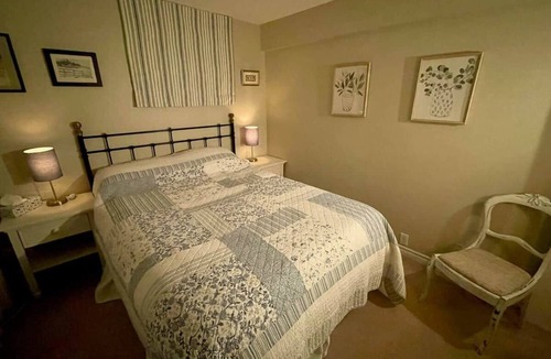 Erin Bed & Breakfast | Woolen Mill Kitchen McMillan Room