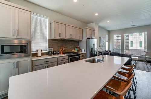 Old East Dallas House | Work & Play! Gem w/Fire Pit, 3 Mi to Dtwn Dallas