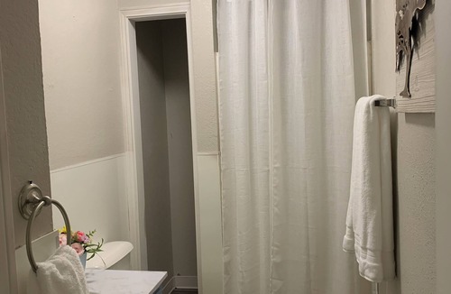 Central Arlington Apartment | World Cup Getaway – Cozy & Convenient