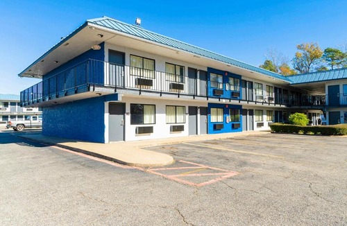 Marshall Hotel | Xpress Inn & Extended Stays