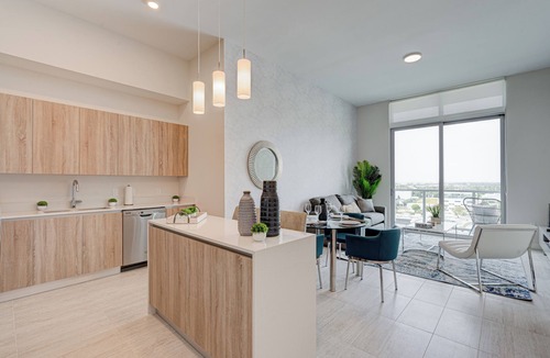Central Waterfront Apartment | York Hotel