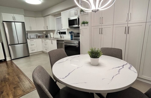 Vanier North Apartment | Your Home Away From Home in Ottawa - close to work, schools, hospitals, parks