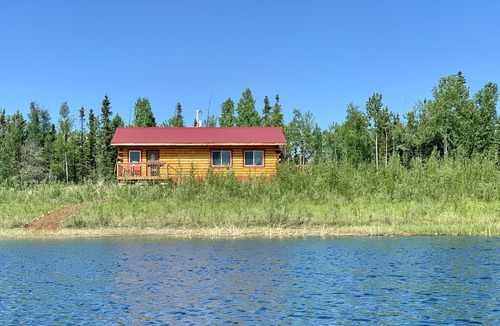 North Pole Cabin | Your Modern Cozy Getaway