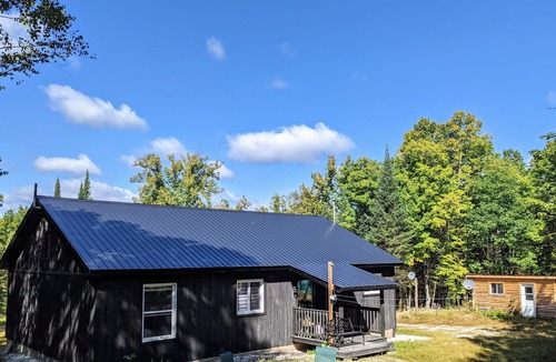 Cayamant House | Zen Forest Retreat