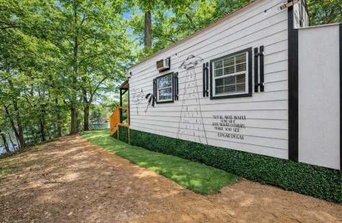 Paige Cabin | Zenfulcove