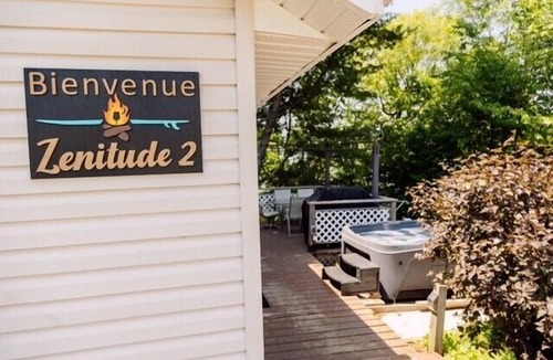 Saint-Andre-Avellin Ski Chalet | Zenitude 2 waterfront cottage